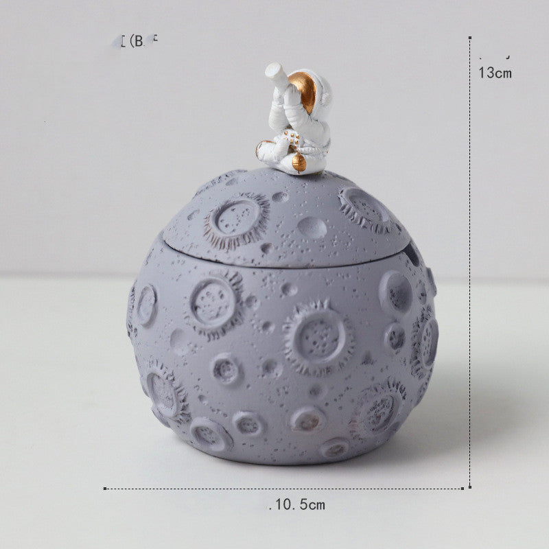 Creative Astronaut Vinyl Figurines – Desktop & Living Room Decorative Ashtrays (Multiple Designs)