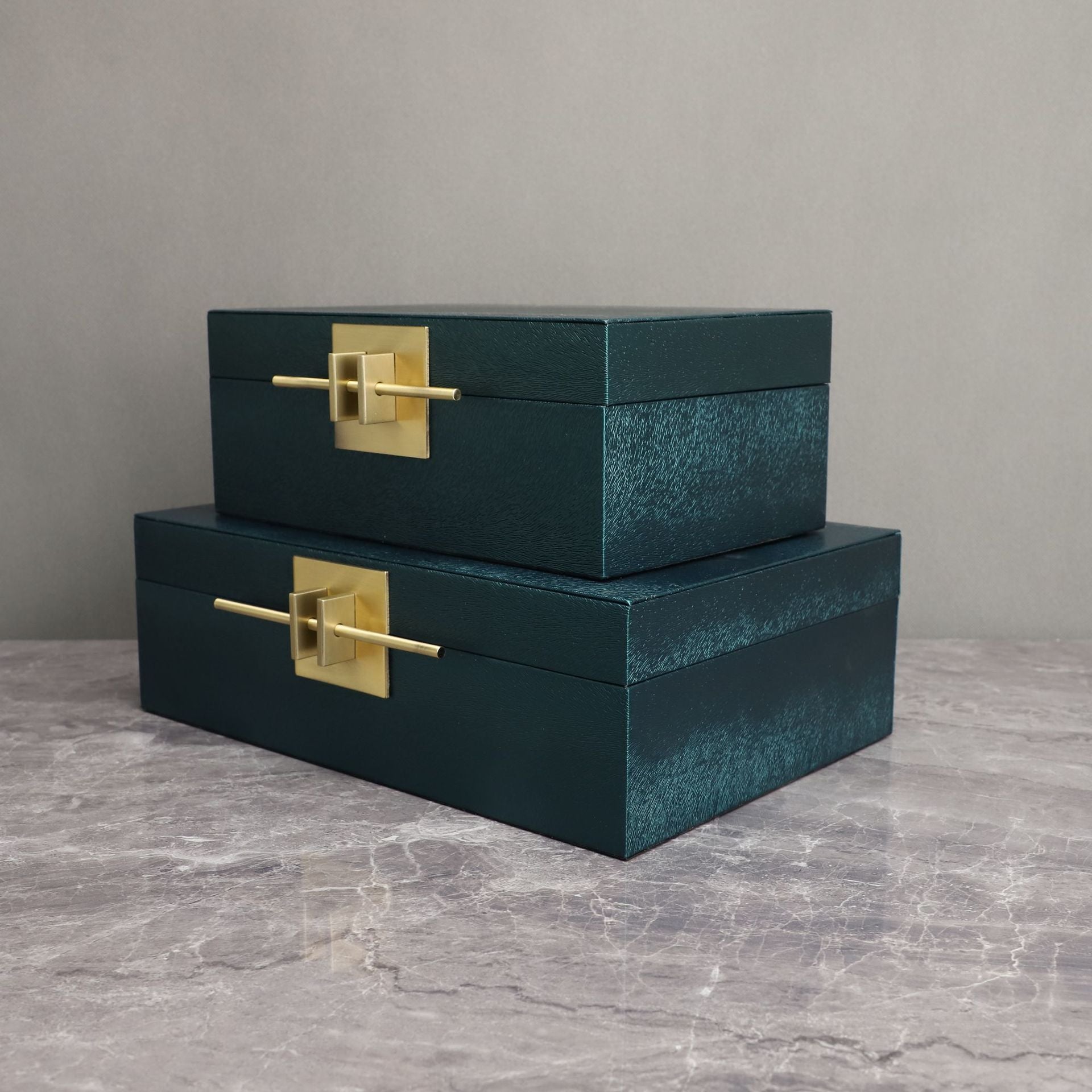 Luxury Wood-Leather Storage Box – Decorative TV Cabinet Accent for Living Rooms