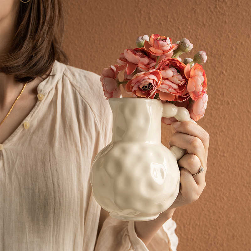 Pearl Handle Ceramic Milk Pot Vase – Glazed Living Room Accent in Evaporated Milk Yellow