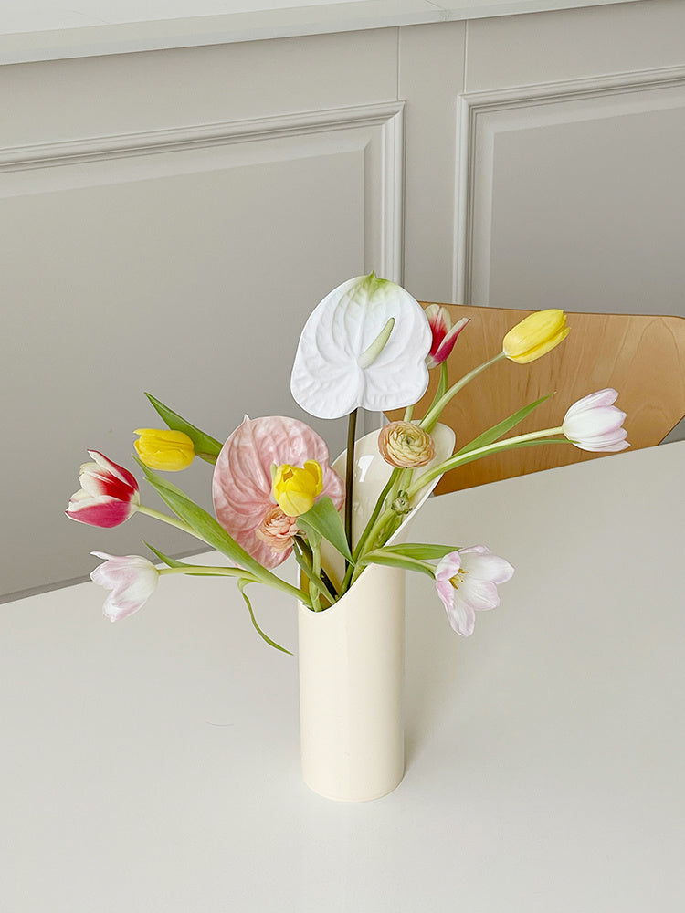 Simple Desktop Decorations For Living Room