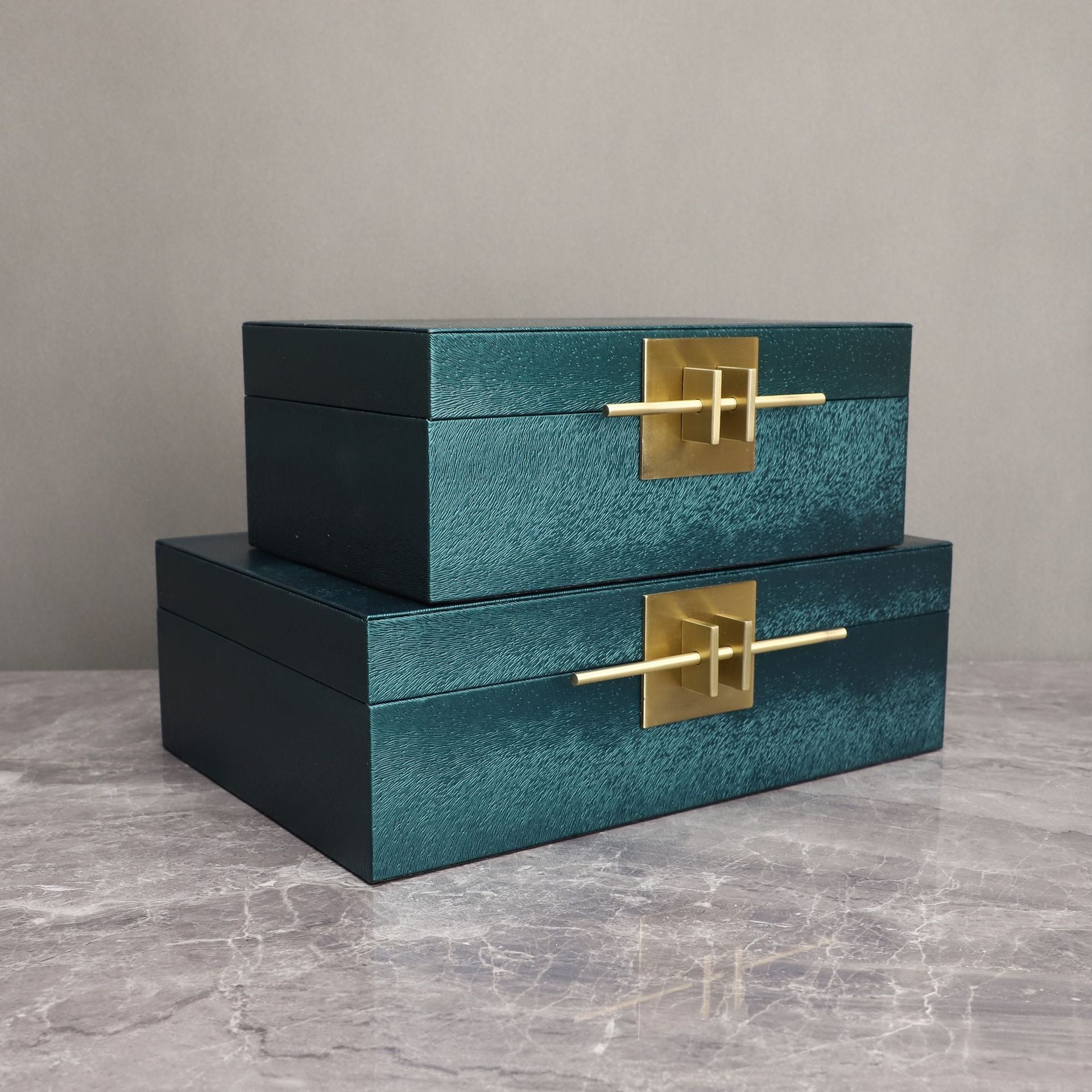 Luxury Wood-Leather Storage Box – Decorative TV Cabinet Accent for Living Rooms