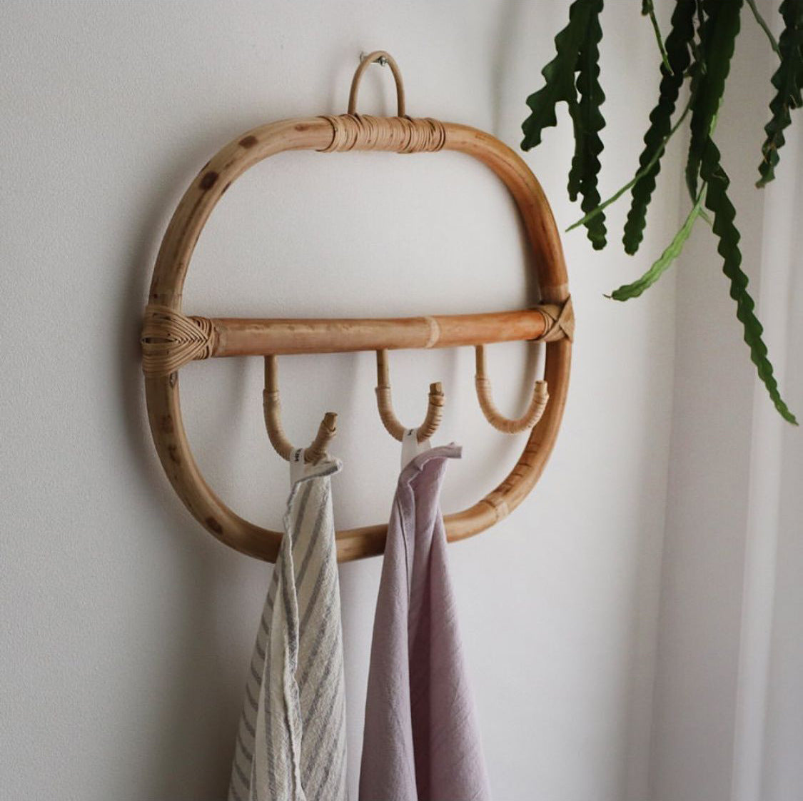 Storage Rack Living Room Bedroom Kitchen Wall Decorations Punch Free Storage Rack