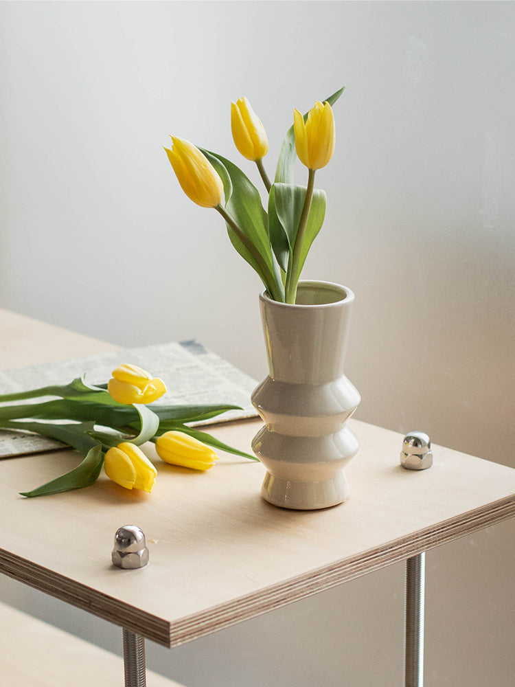 Ceramic Vase for Dried Flower Arrangements – Modern Tabletop Decoration for Living Room & More