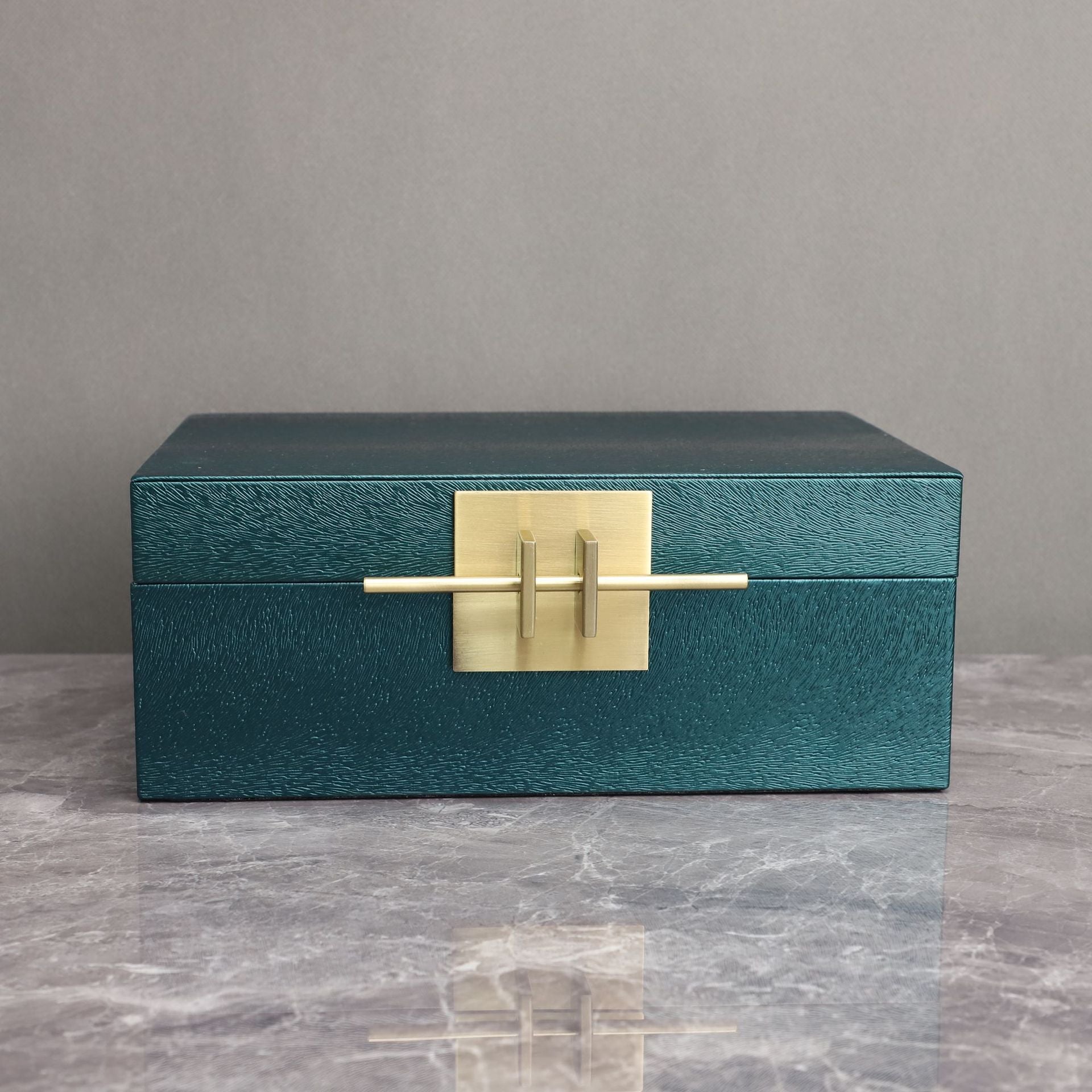 Luxury Wood-Leather Storage Box – Decorative TV Cabinet Accent for Living Rooms