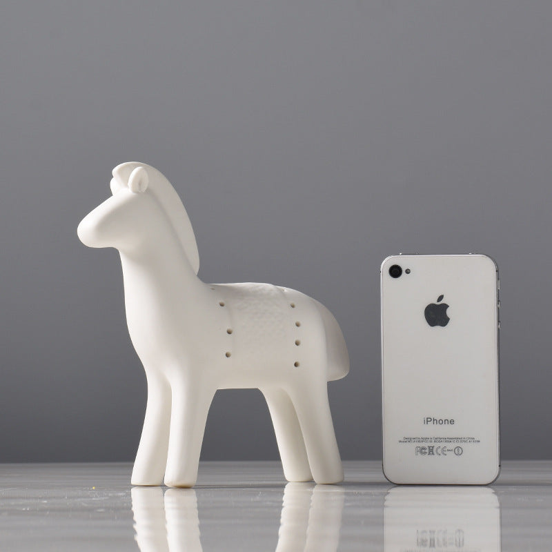 Modern Fashion Simple Ceramic Horse Ornaments Living Room Home Decorations